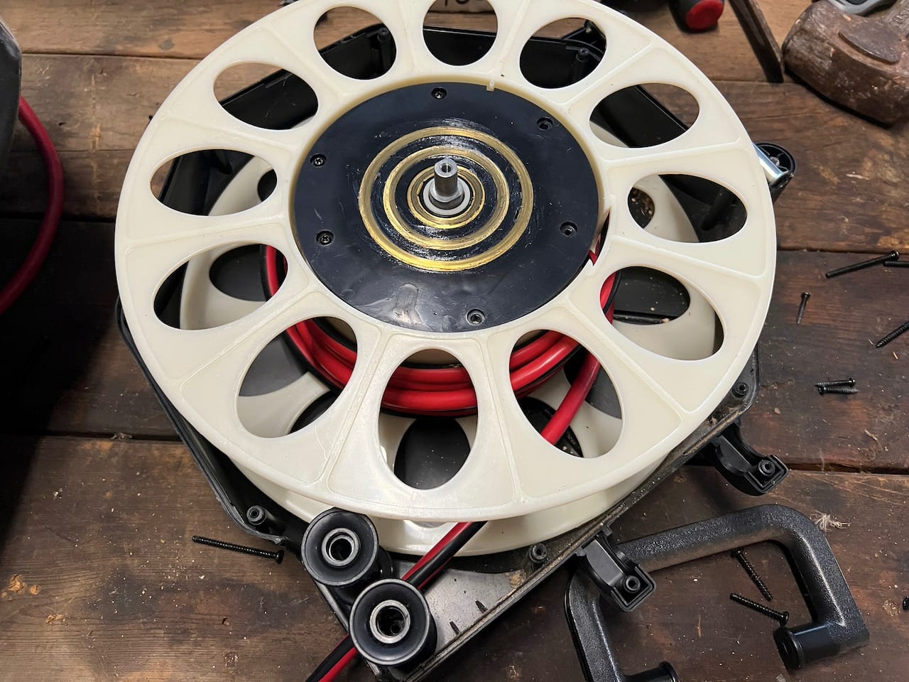Husky 50 ft. Retractable Extension Cord Reel Review
