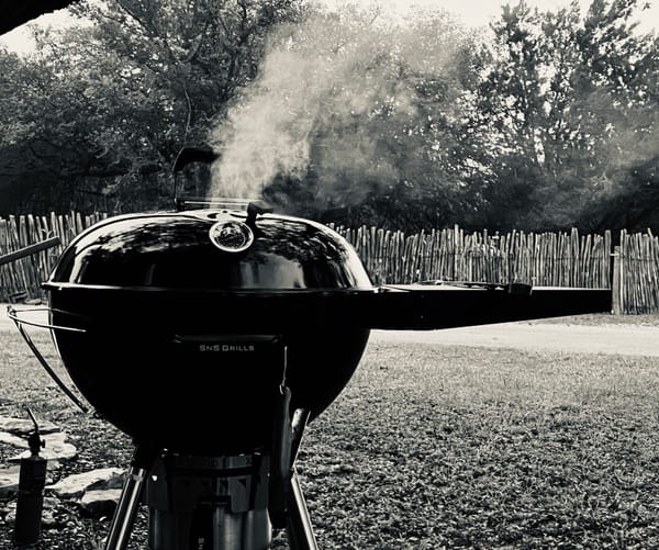 Slow N Sear 22" Kettle Charcoal Grill Review